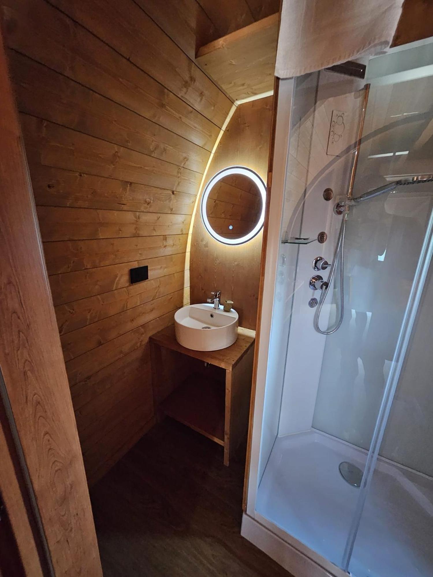 Vicolungo Glamour Lodge & Spa - Free Spa Hot Tub E Sauna Exteriör bild