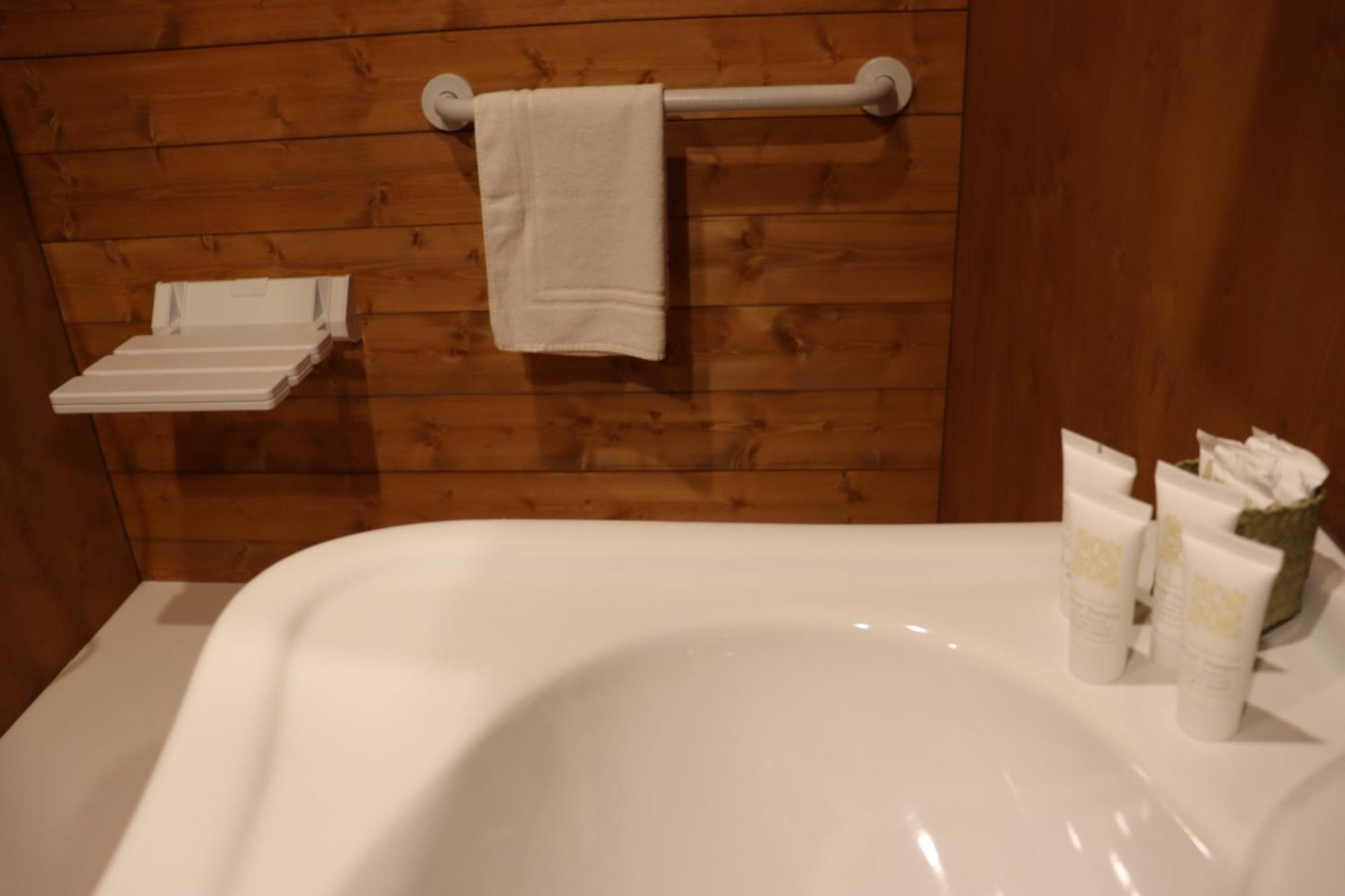 Vicolungo Glamour Lodge & Spa - Free Spa Hot Tub E Sauna Exteriör bild